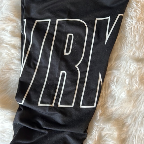 Fabletics crops - Picture 4 of 4